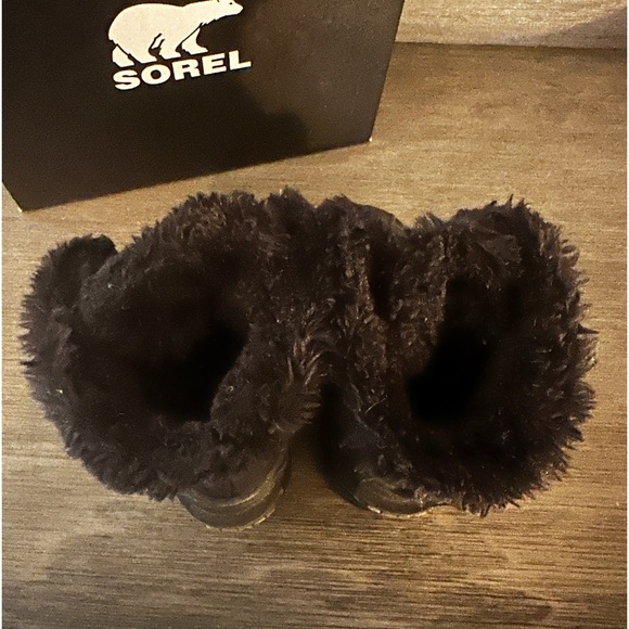 Sorel Commander Waterproof Insulated Winter Boots - Picture 10 of 12